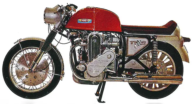 Friedel Münch betritt die Bühne